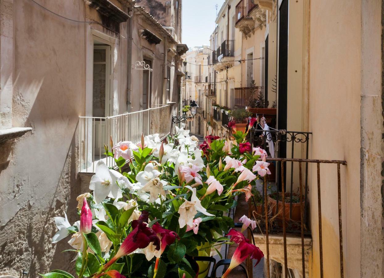 Feel Home Ortigia 2 Syracuse Exterior foto